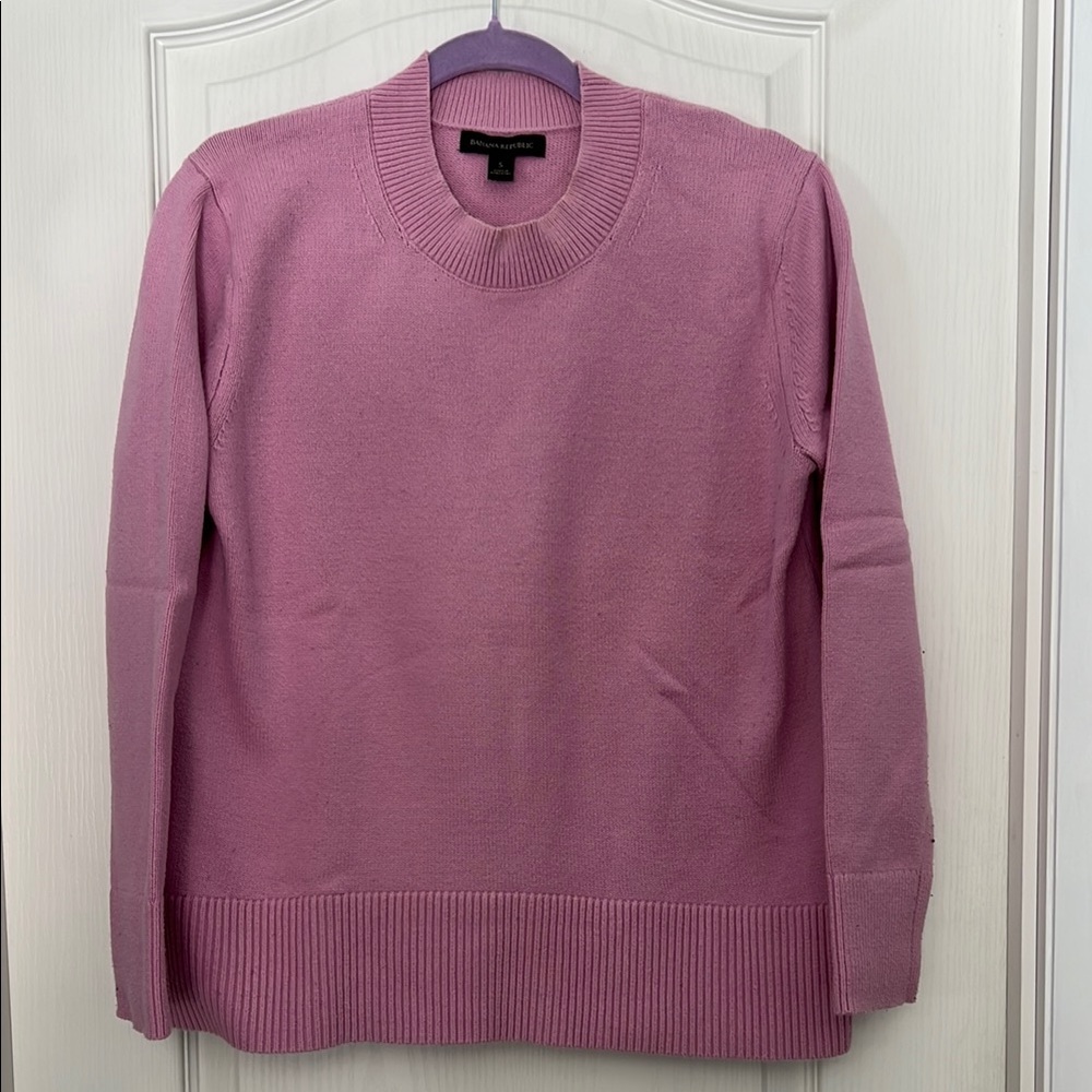 Banana Republic Pink Crew Neck Sweater